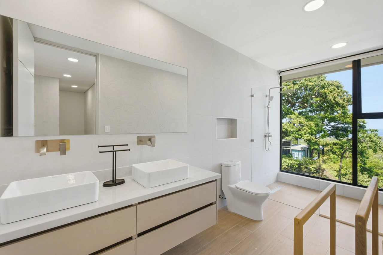 Casa Flores del Mar: Brand-New Contemporary Living with Pacific Ocean Views in Playa Grande - Gallery image 17
