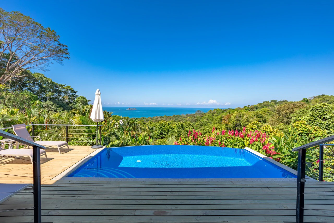 Luxury Villa with Guest House and Ocean Views of Costa Ballena - Gallery image 4