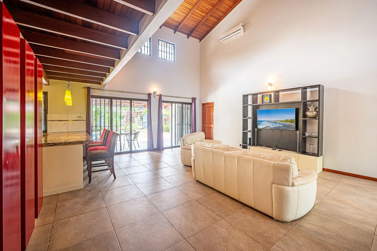 Modern Coastal Affordable 3-bedroom Home Near Los Sueños Resort - Gallery image 8