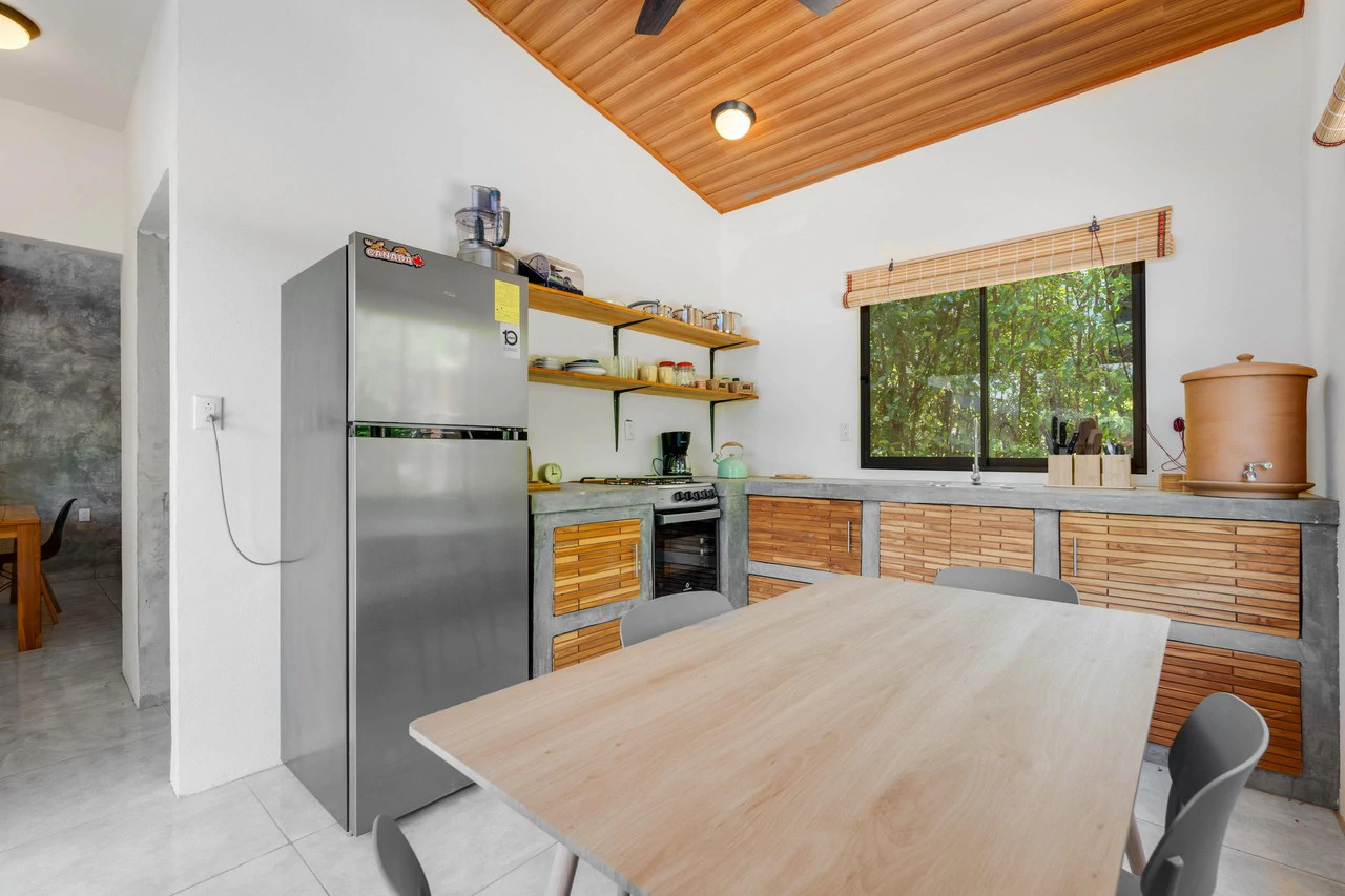 Multi-Home Property: Versatile Estate Near Playa Avellanas - Gallery image 5
