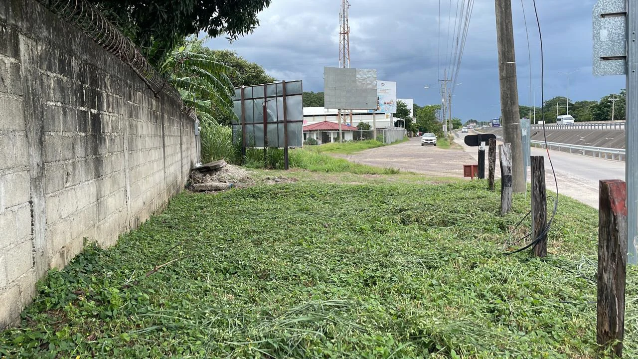 Commercial property for sale in Liberia center in front of the Mall on the main Inter american highway # 1 - Gallery image 8