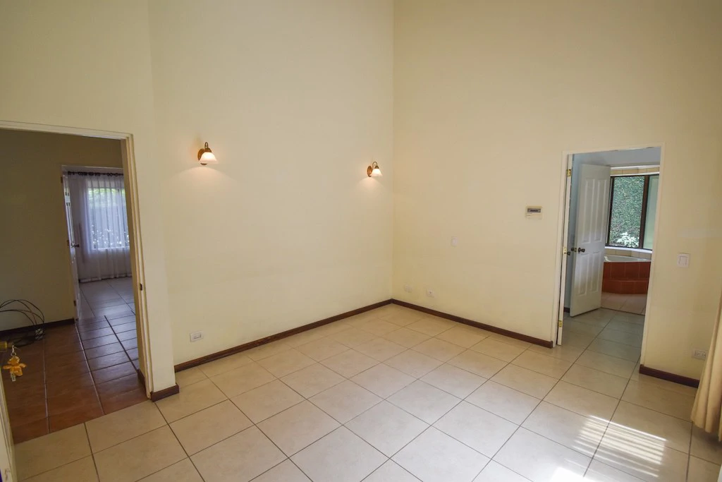 House For Sale in Pozos - Gallery image 22