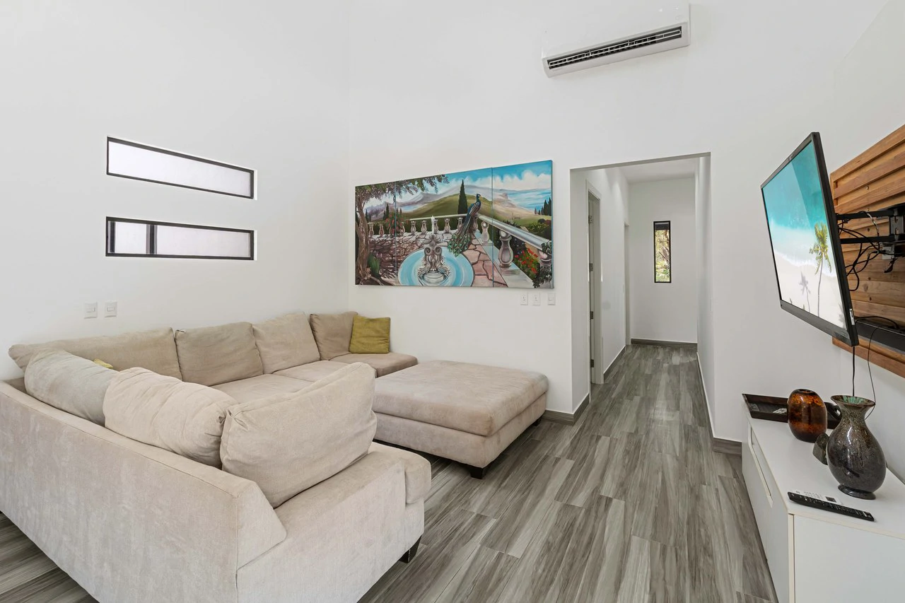 Casa Avalon: New 4-Bedroom Home on 1.48-Acre Lot – Build 2 More Structures, Just Minutes from the Beach! - Gallery image 2