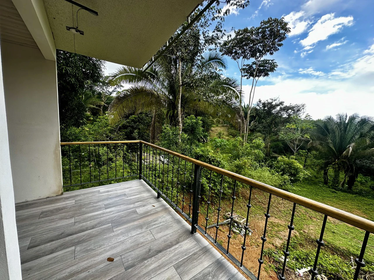 Investment Opportunity in Playa Hermosa – Fixer-Upper with Great Potential! - Gallery image 17
