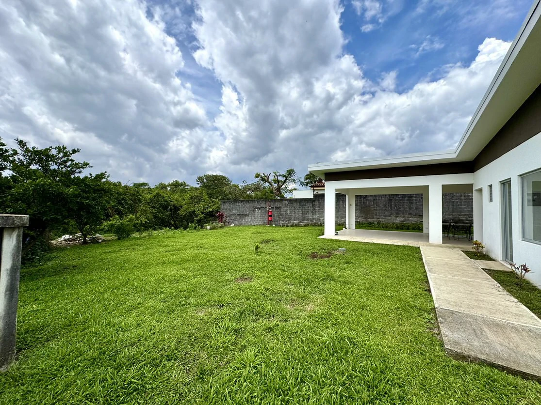 Home Construction Site For Sale in Guachipelín - Gallery image 12