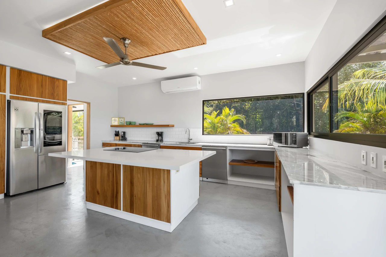 Casa Siempre Surfeando: Ocean Views + 1.45 Acres - Gallery image 4