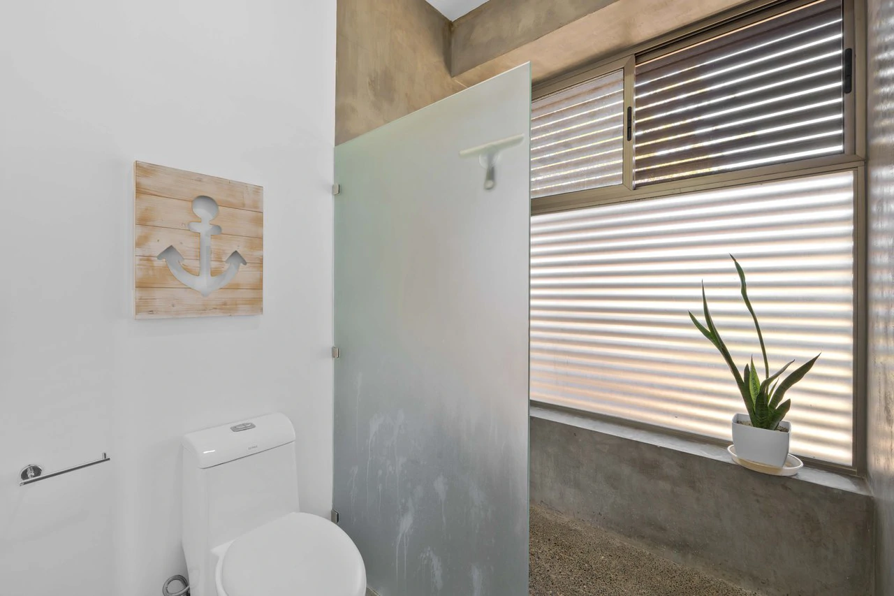 Casa Hijau: Modern Ocean-View Surf Home in Marbella - Gallery image 21