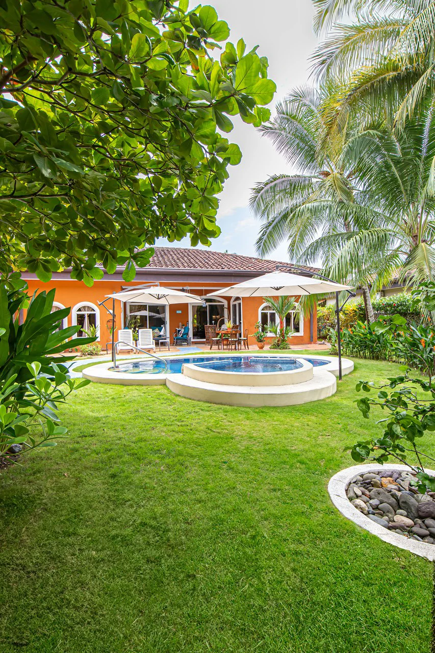 Amazing Casa Tiburon: Large Yard Walking Distance from the Beach! - Gallery image 28