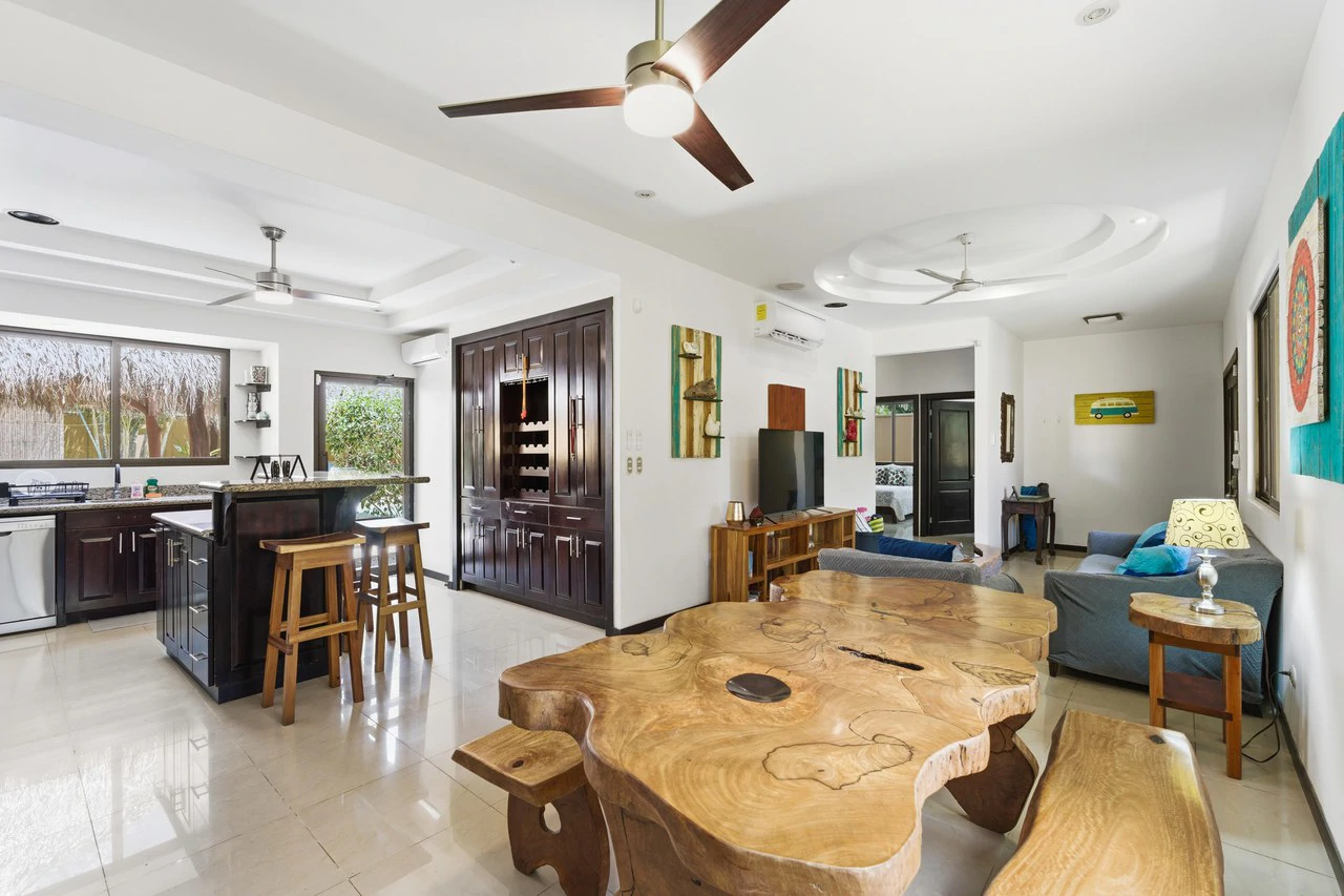 Casa Plumeria: Tropical 4-Bedroom Retreat with Pool Just Steps to Potrero Beach - Gallery image 6