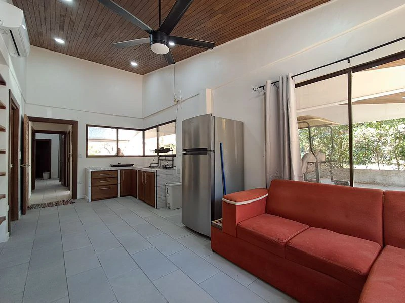 Casa Blanca: Urgent Sale -Single-Story Home with Pool and Expansion Potential - Gallery image 5