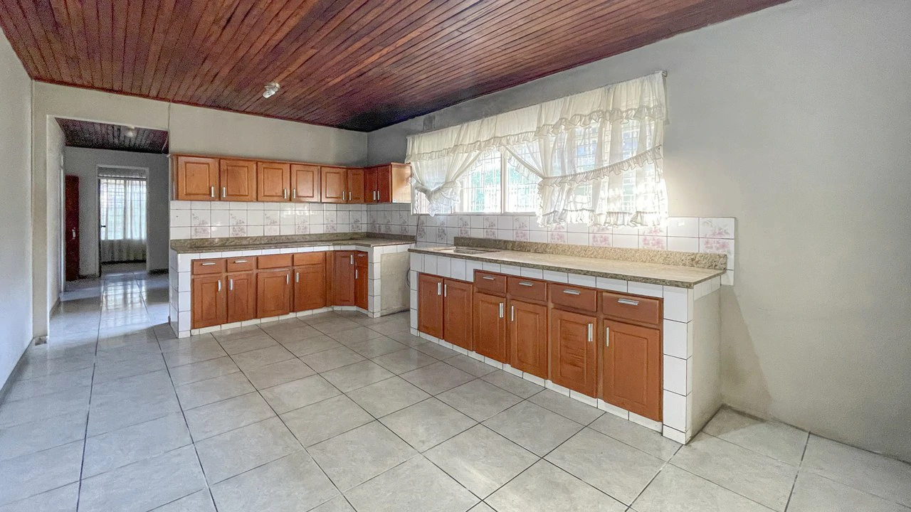 Property for Sale in San Ramón de Alajuela – Strategic Location - Gallery image 18