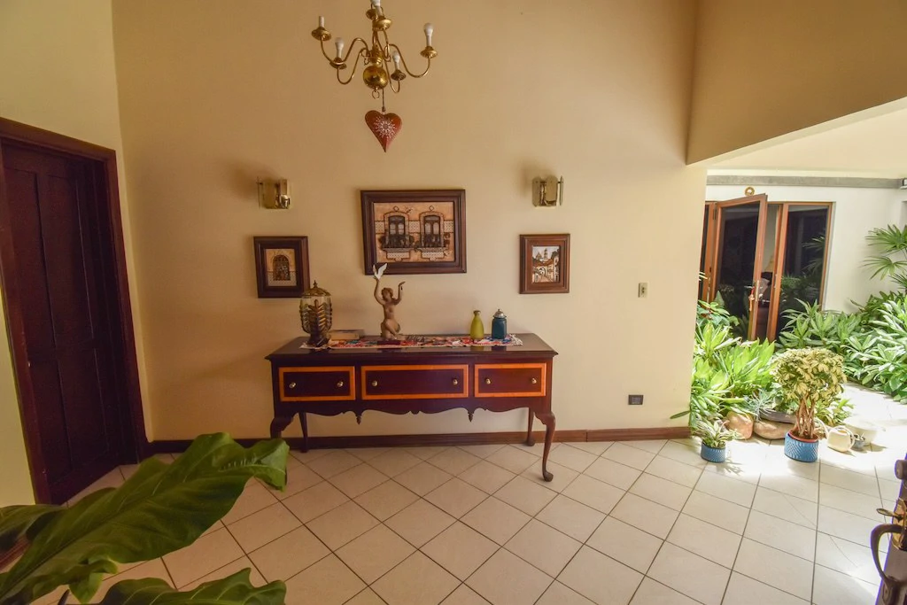 House For Sale in Bosques de Doña Rosa - Gallery image 9