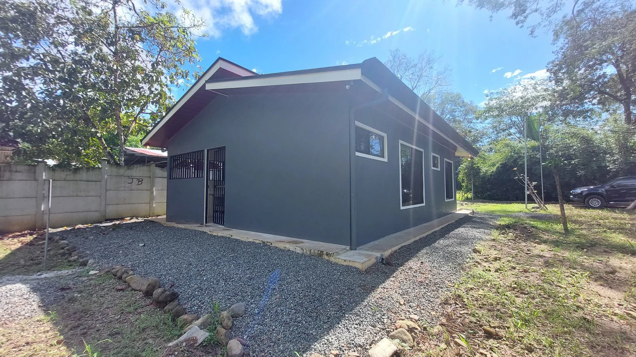 Affordable Home in Hatillo – Just 5 Minutes from Playa Dominical & Playa Linda: House For Sale in Hatillo - Gallery image 12