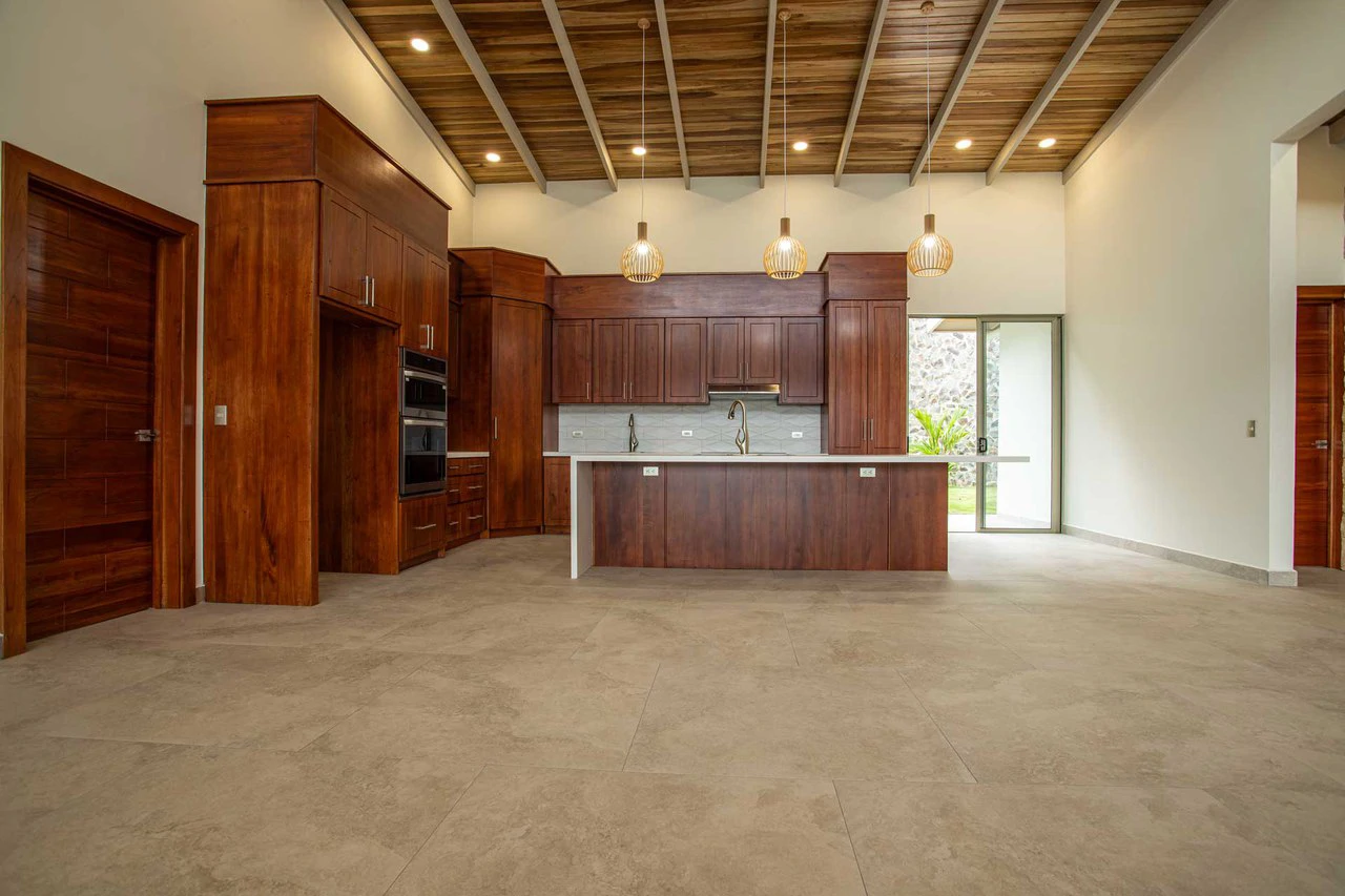 New Contemporary Home with Infinity Pool for Sale in Atenas, Costa Rica - photo 9
