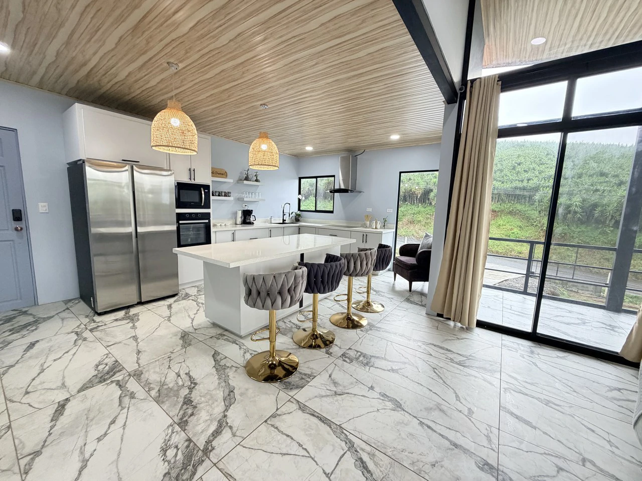 Mountain and Countryside House For Sale in La Tigra