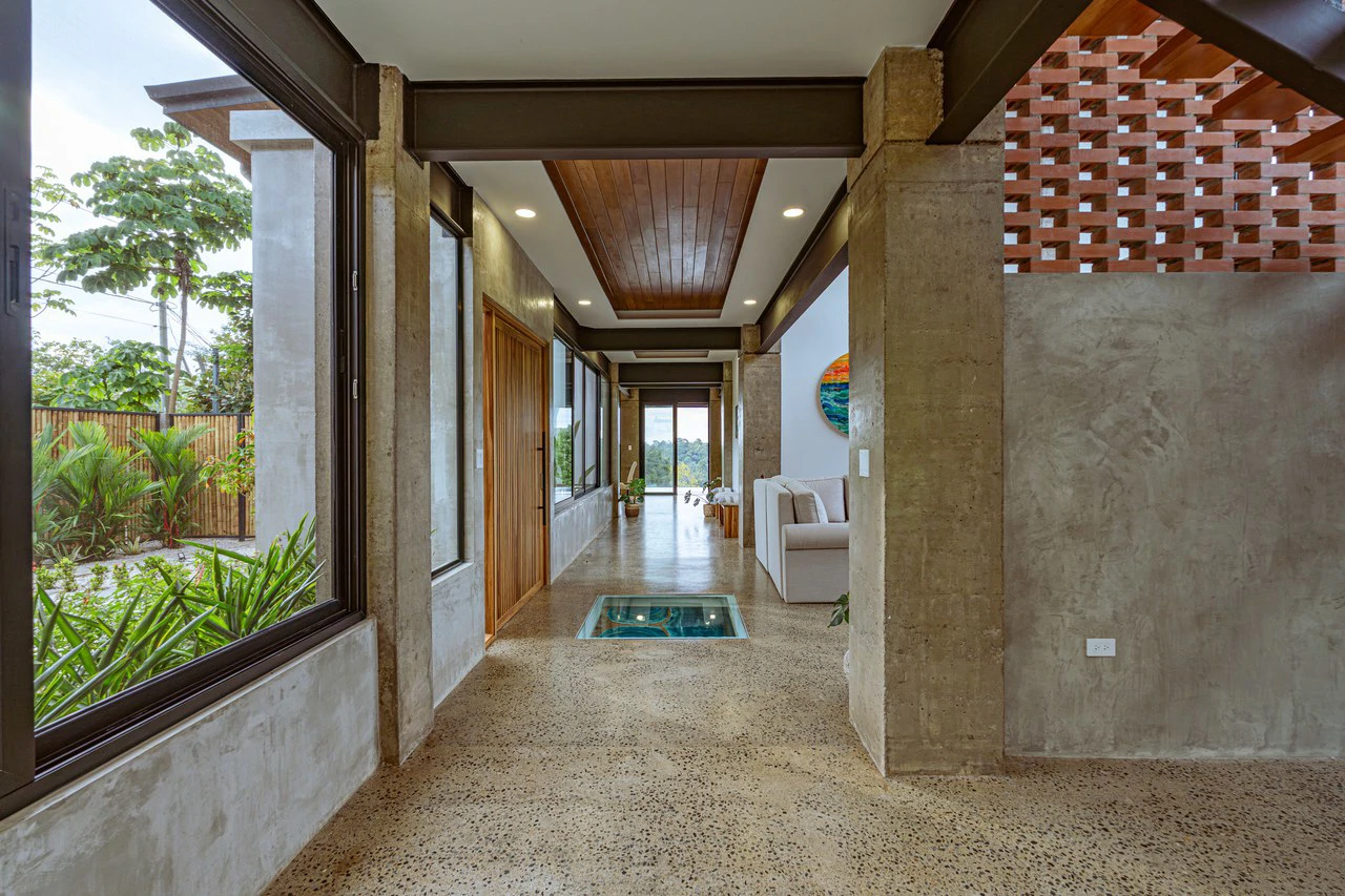 Casa Las Brisas Stunning Whale’s Tail Ocean View Home in Uvita - Gallery image 16