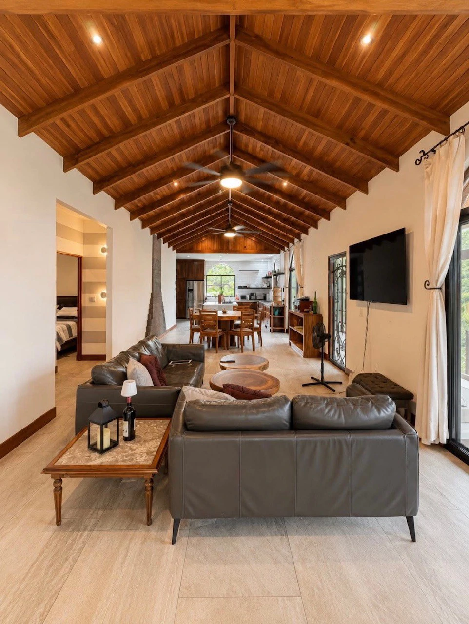 Designer Villa: Stunning designer Villa on 2 acres of land - Gallery image 12