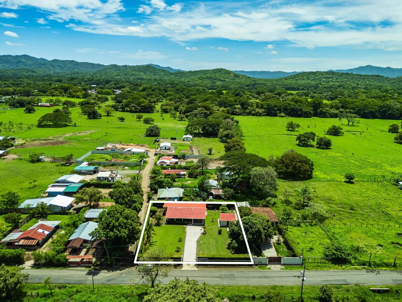 Casa Campo: Quiet Countryside Home Near Beaches - Gallery image 4