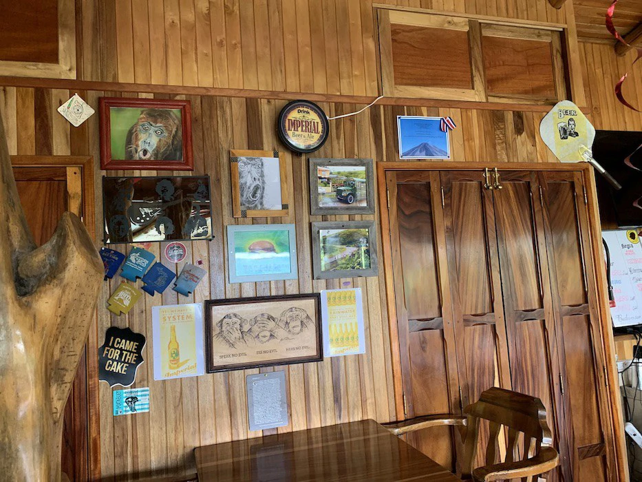 Howlers Bar n Grill: Well Established Bar and Restaurant For Sale in front of Lake Arenal. - Gallery image 9