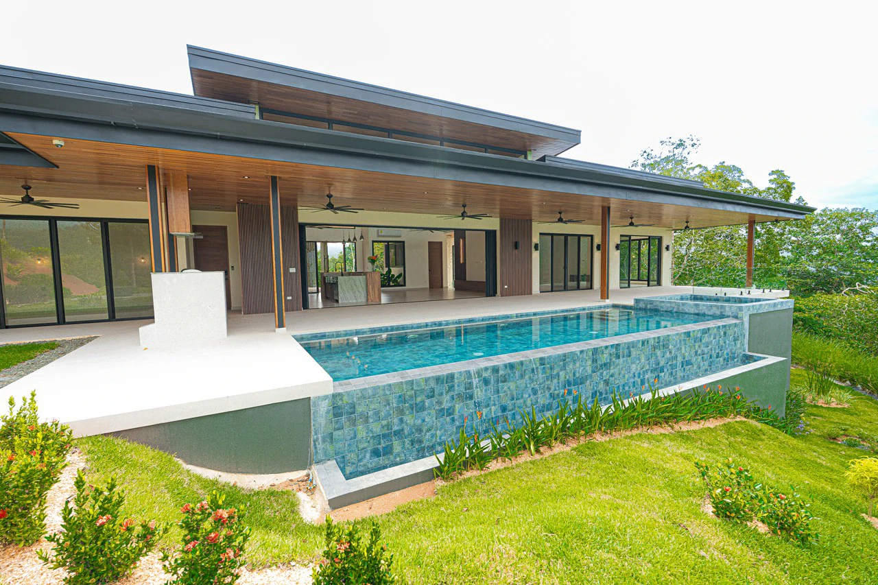 Luxury Modern Tropical Estate in Playa Dominical - Gallery image 8