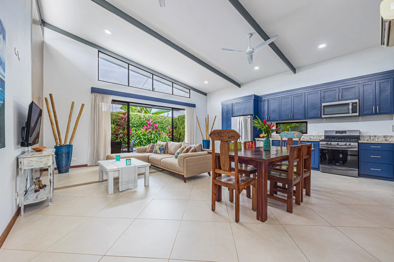 Uvita Home in Jardines del Sol with Private Pool and Dual Suites: Near the Coast House For Sale in Uvita - Gallery image 3