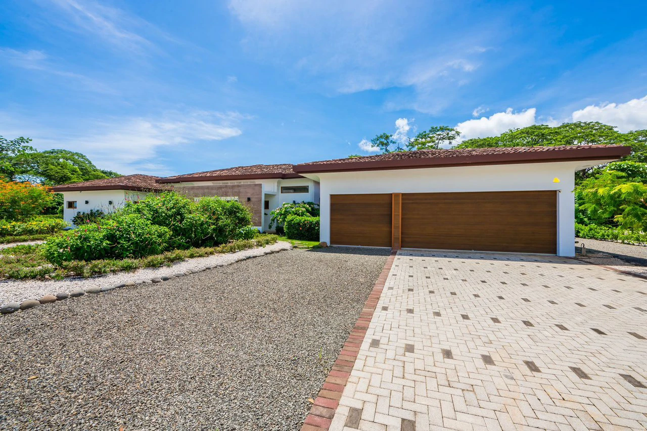 Luxury house for sale in Guanacaste - Gallery image 36