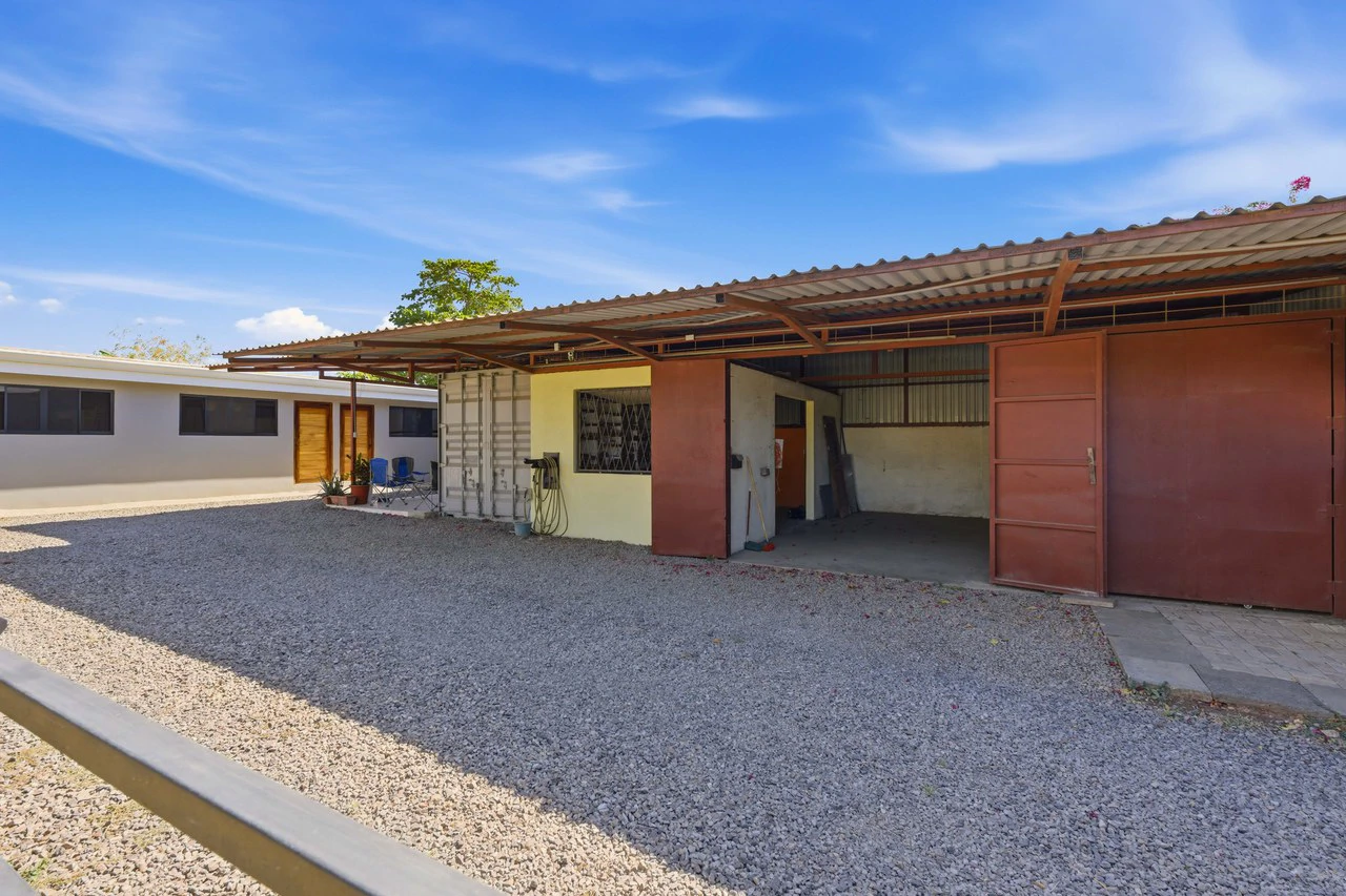 The Jewel of Sardinal: Income, Lifestyle, and Opportunity in One Exceptional Property - Gallery image 34