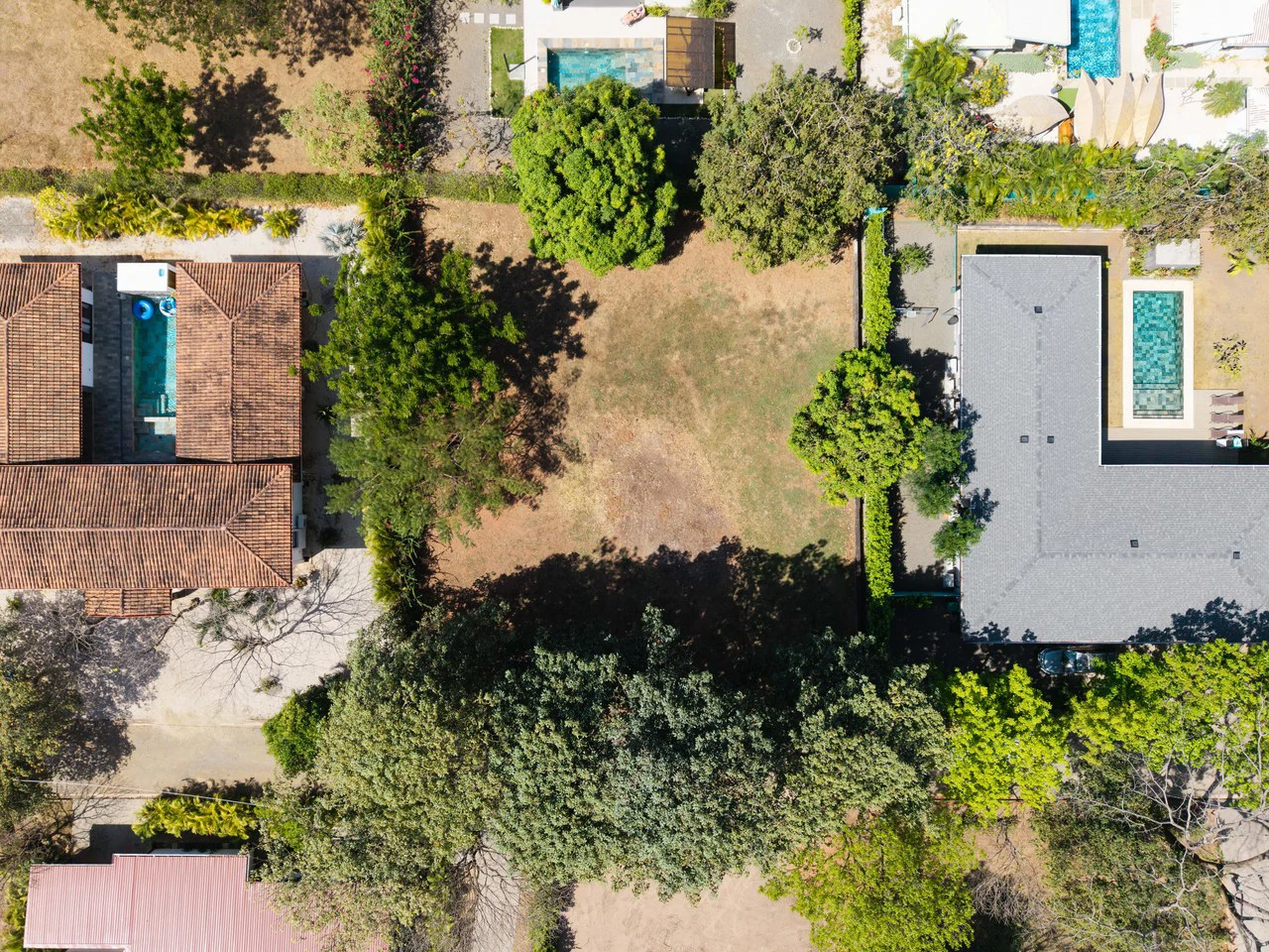 La Norma Lot 18: Build Your Dream Home Right In Tamarindo! Beautiful Flat 983m2 Lot For Sale In Gated Community! - Gallery image 5