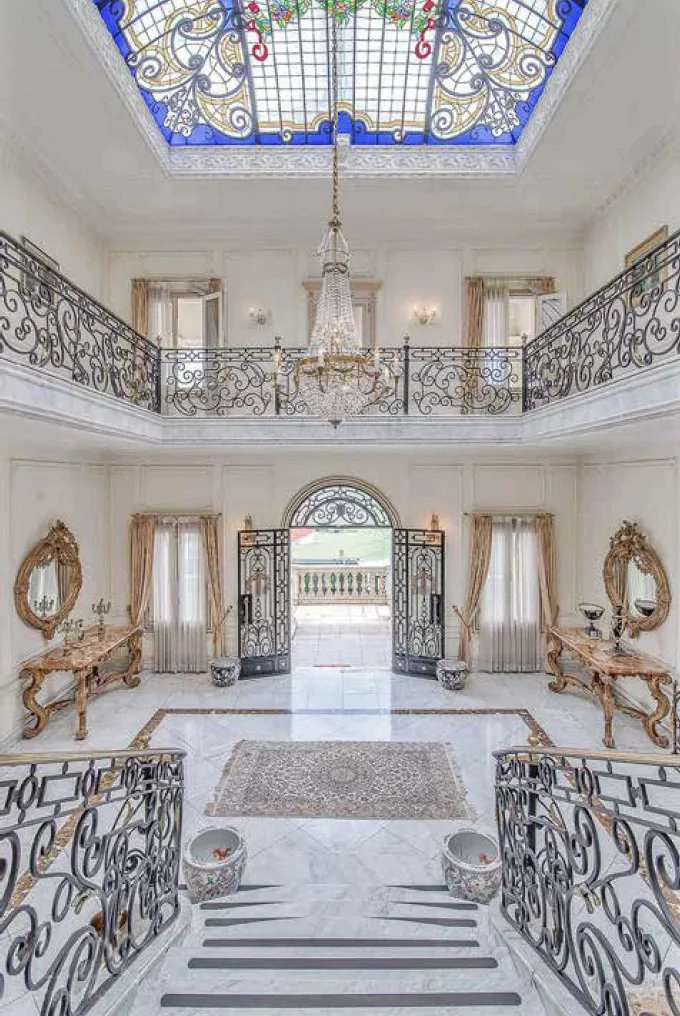 Los Yoses Mansion for sale - Gallery image 3