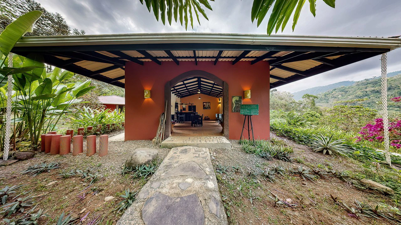 A TRANQUIL HAVEN: PRIME INVESTMENT OPPORTUNITY IN UVITA'S LUSH RIVER ENCLAVE: Mountain Hotel/Resort/Hostel For Sale in Uvita - Gallery image 47
