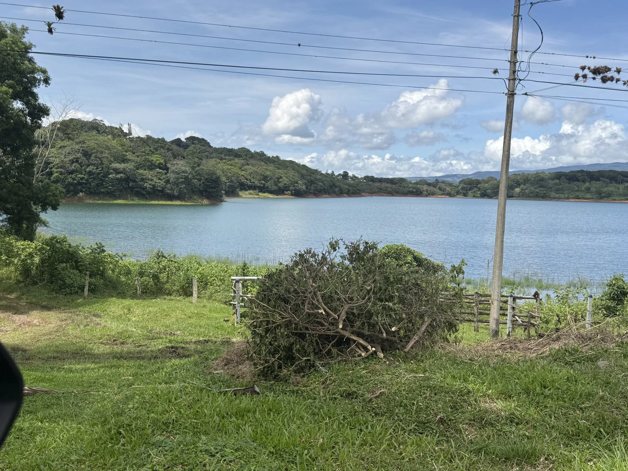 BAHIA PESCADORA: Lakefront and Countryside Home Construction Site For Sale in Nuevo Tronadora - Gallery image 4