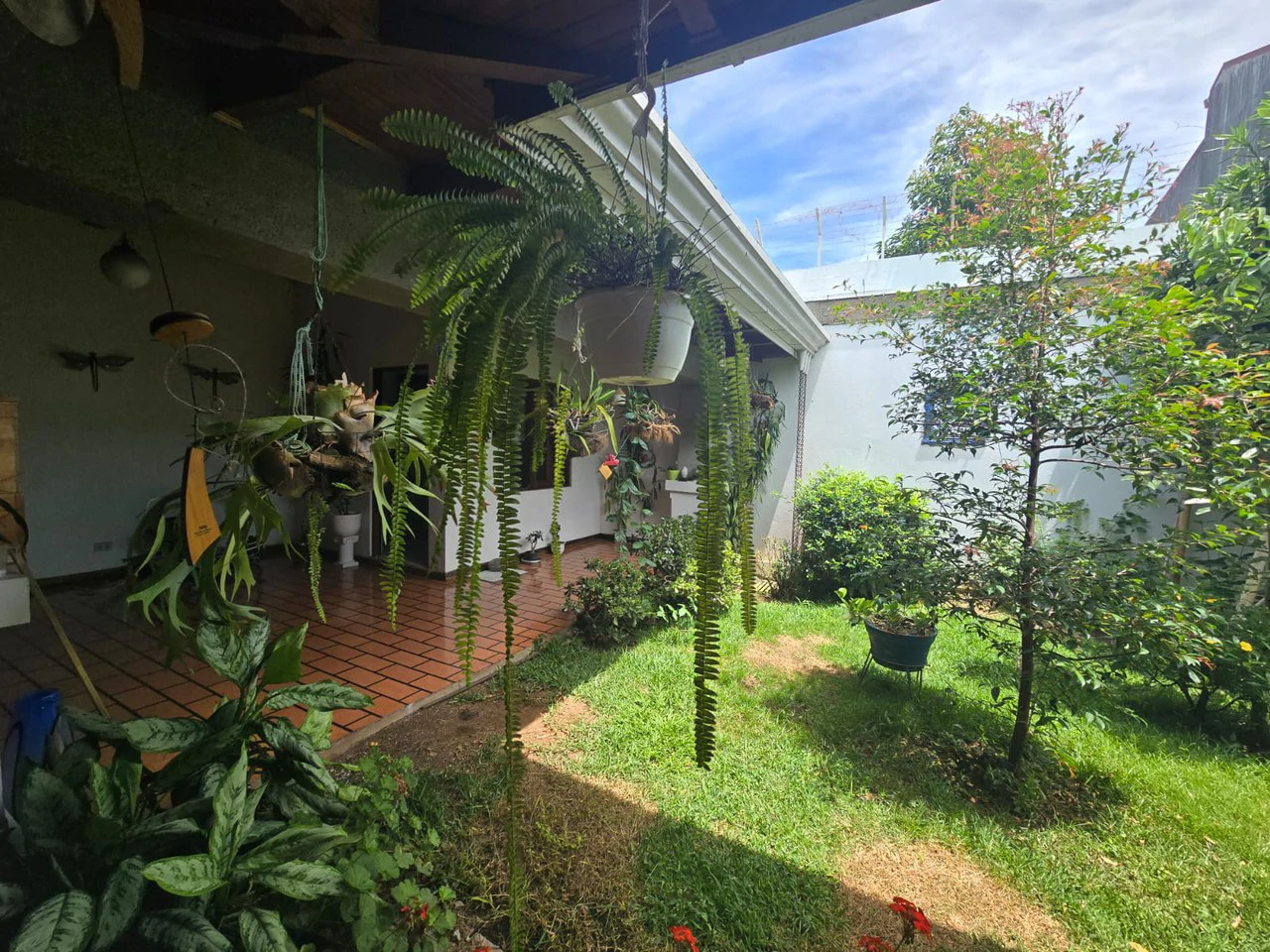 BEAUTIFUL HOUSE FOR SALE IN RESIDENTIAL MONTENEGRO, ALAJUELA - Gallery image 9