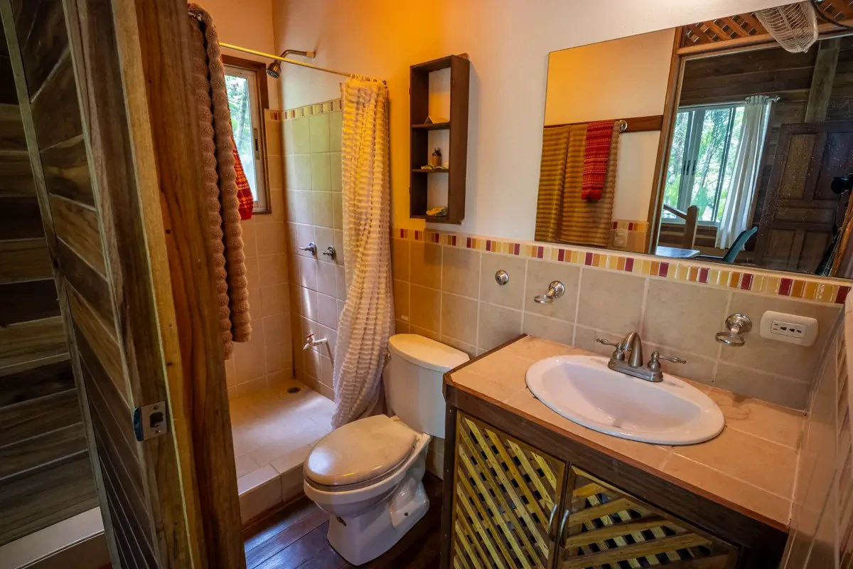 ID 26: 2 BD/2 BA Private Jungle Chalet in a Gated Community Near Hone Creek - Gallery image 20