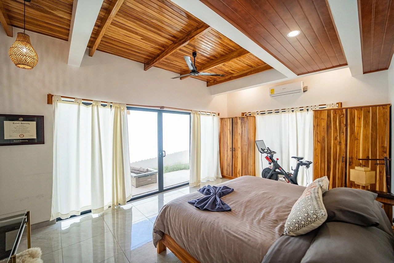 Casa Cielo y Tierra: In Town Income Generating Duplex - Gallery image 16
