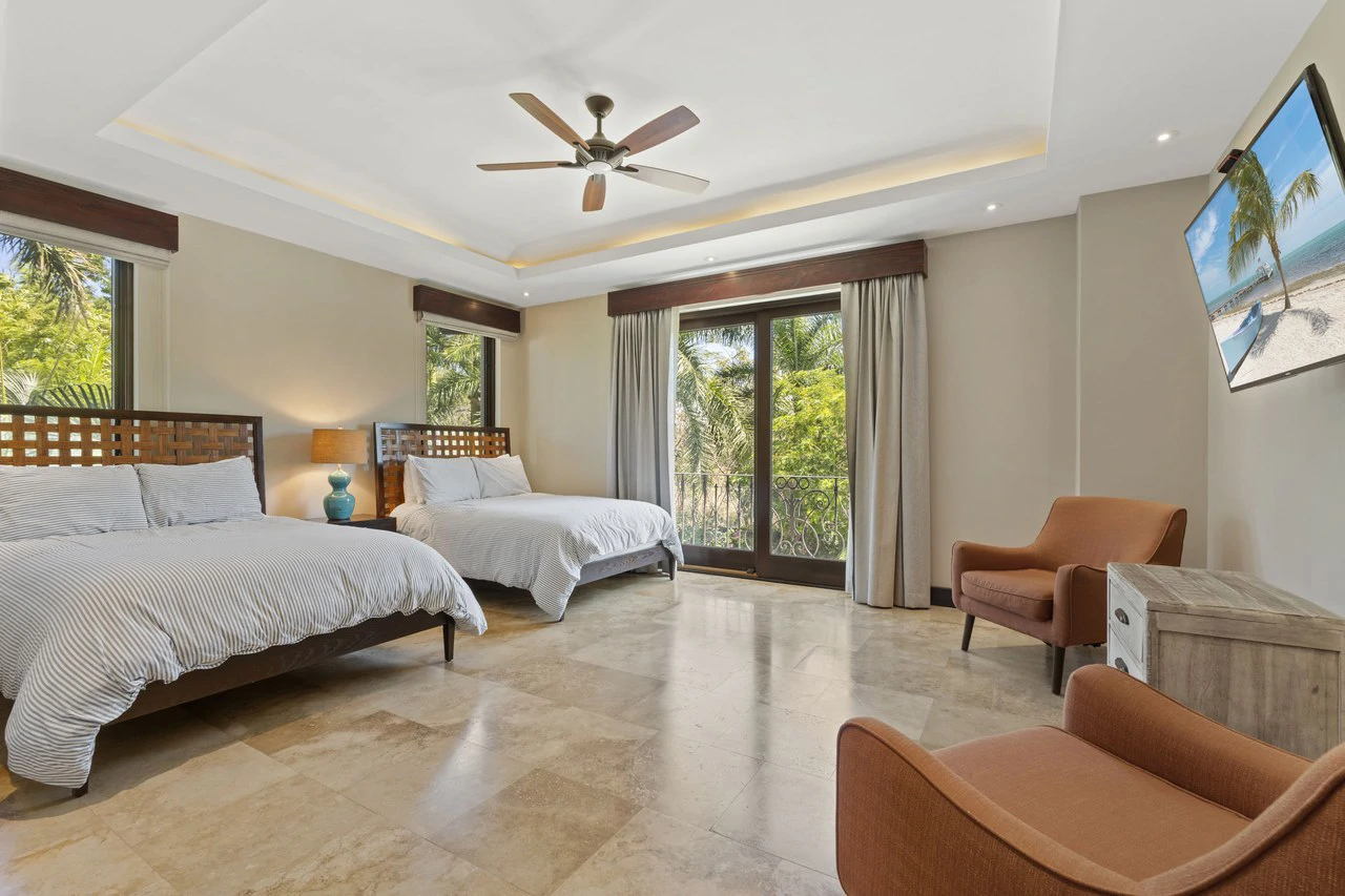 La Dulce Vida 7: Exclusive 5-Bedroom Mansion in La Dulce Vida, Hacienda Pinilla. Unmatched Elegance & Privacy - Gallery image 18