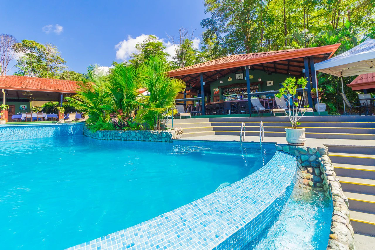 Popular 20-room Boutique hotel /retreat. Stunning ocean views - Gallery image 26