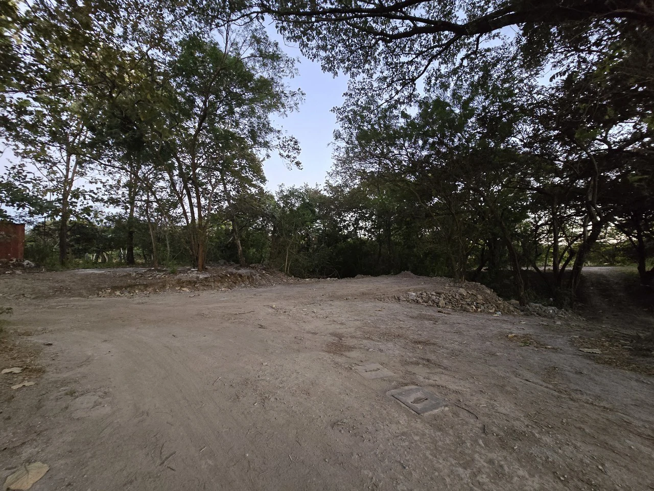Mixed-Use Commercial Property Fronting Route 21, just 500 metres from the fence of Liberia Airport, Guanacaste, towards the beaches - Gallery image 4