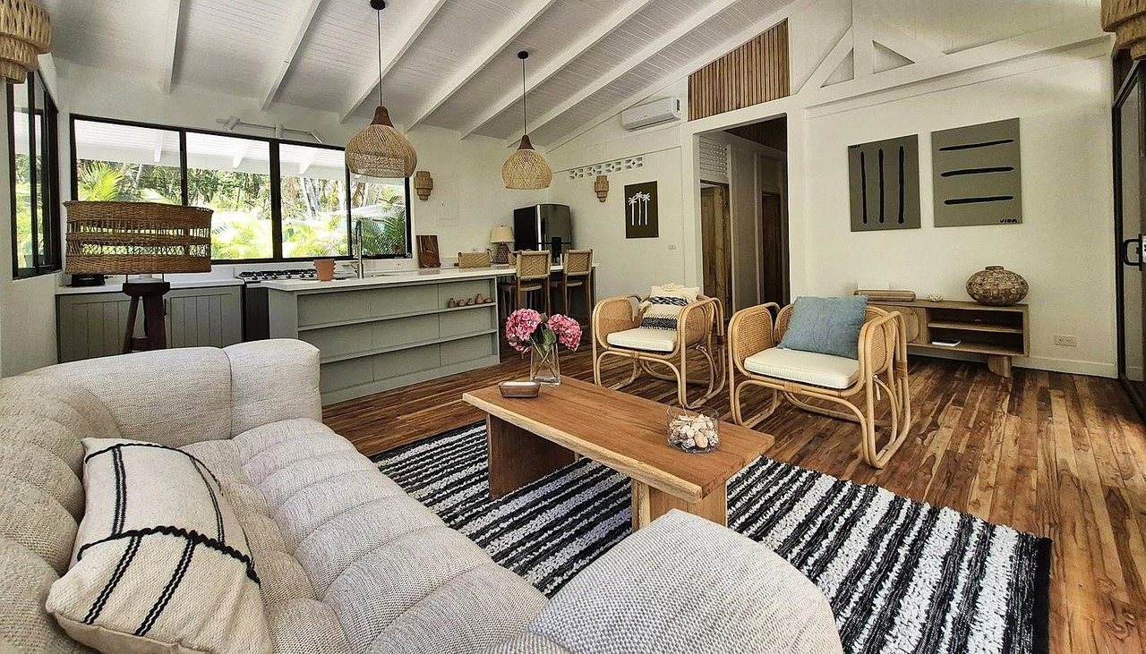 Casa Sol: Casa Sol – A Tropical Beach-Style Home with Pool, Designed for Year-Round Vacation Living - Gallery image 7