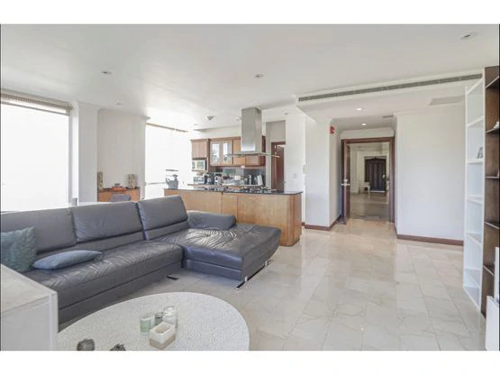 Condominium For Sale in San Rafael - Gallery image 4