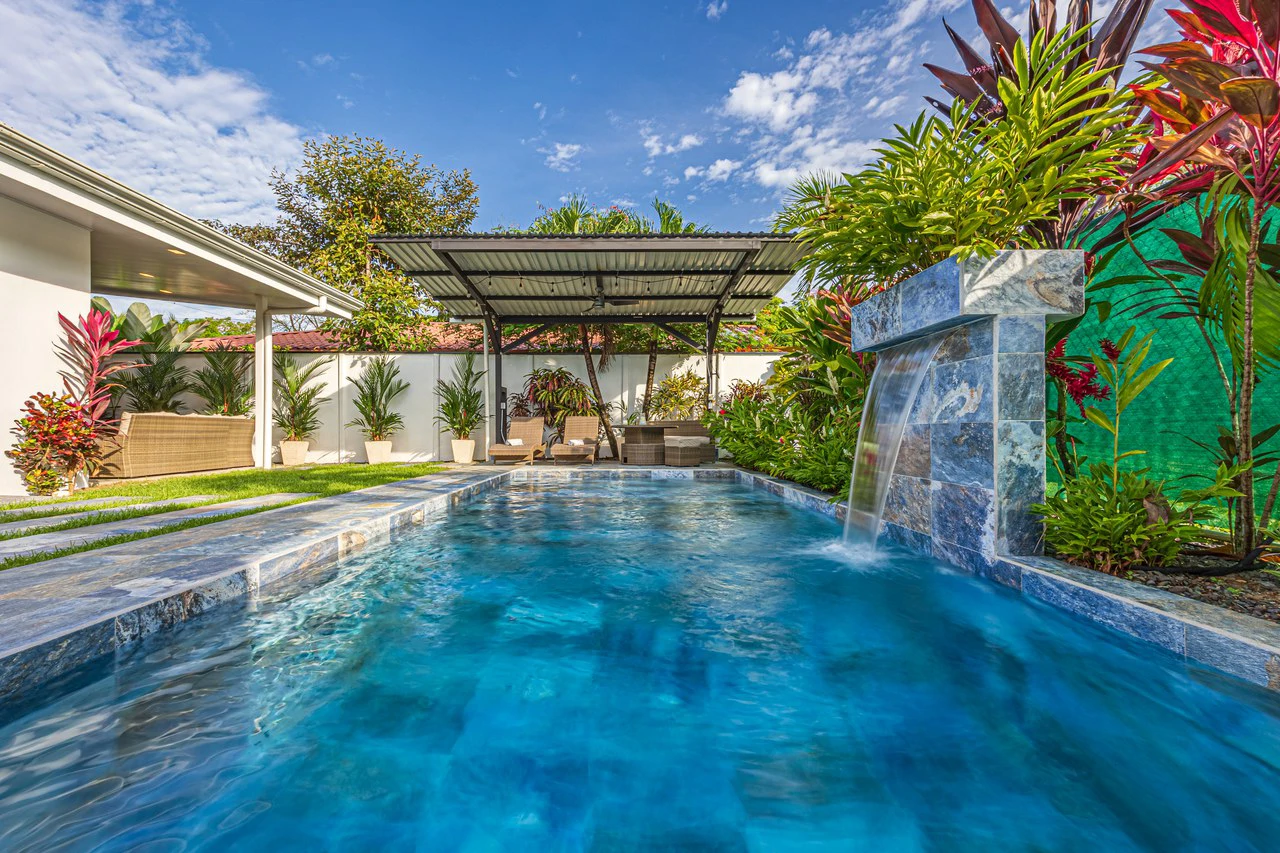 Elegant Tropical Home | 5 Minutes from Marino National Park: Near the Coast House For Sale in Bahía Ballena - Gallery image 65