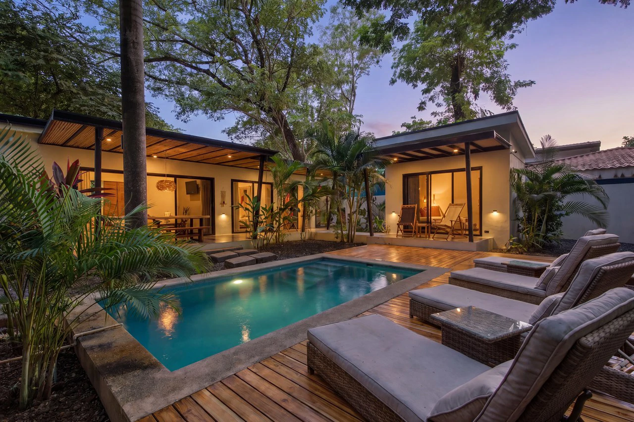 Casa Tatou: Private Pool & Walk-to-Beach Living in Surfside Playa Potrero