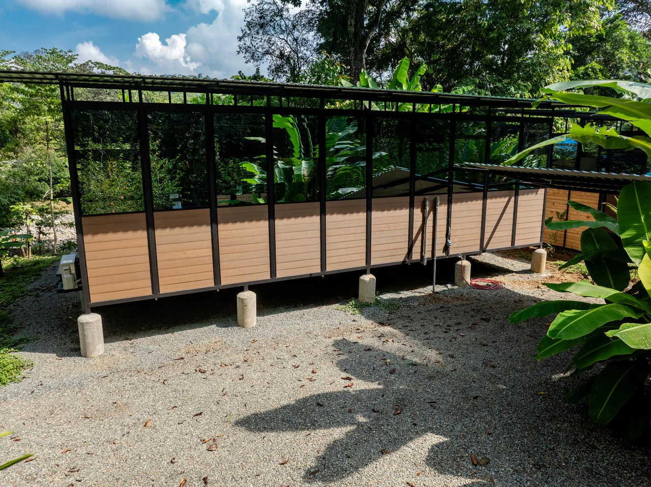 4 Unit Riverfront Micro Resort Minutes to Beach - Gallery image 4