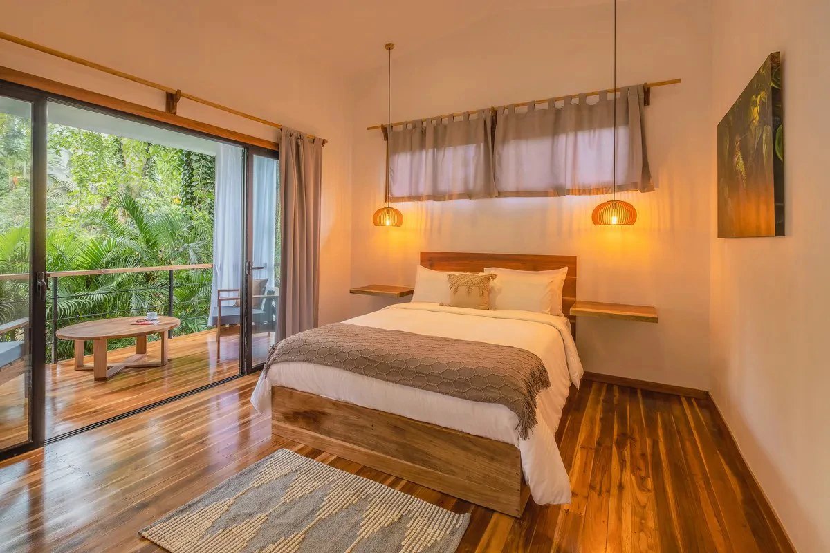 ID 123: Turnkey Hotel and Restaurant Business in Playa Chiquita - Gallery image 5