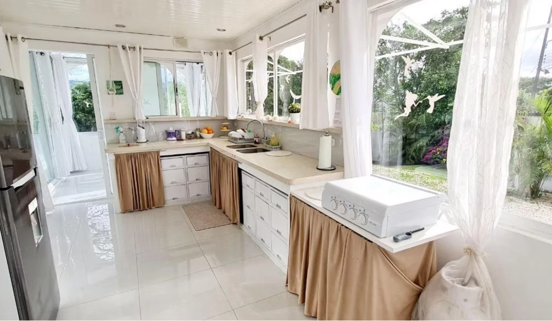 VILLA VIDA TRANQUILA - Modern Bright Home on Lake Front Property-DRASTIC REDUCTION FROM $585,000 - photo 8