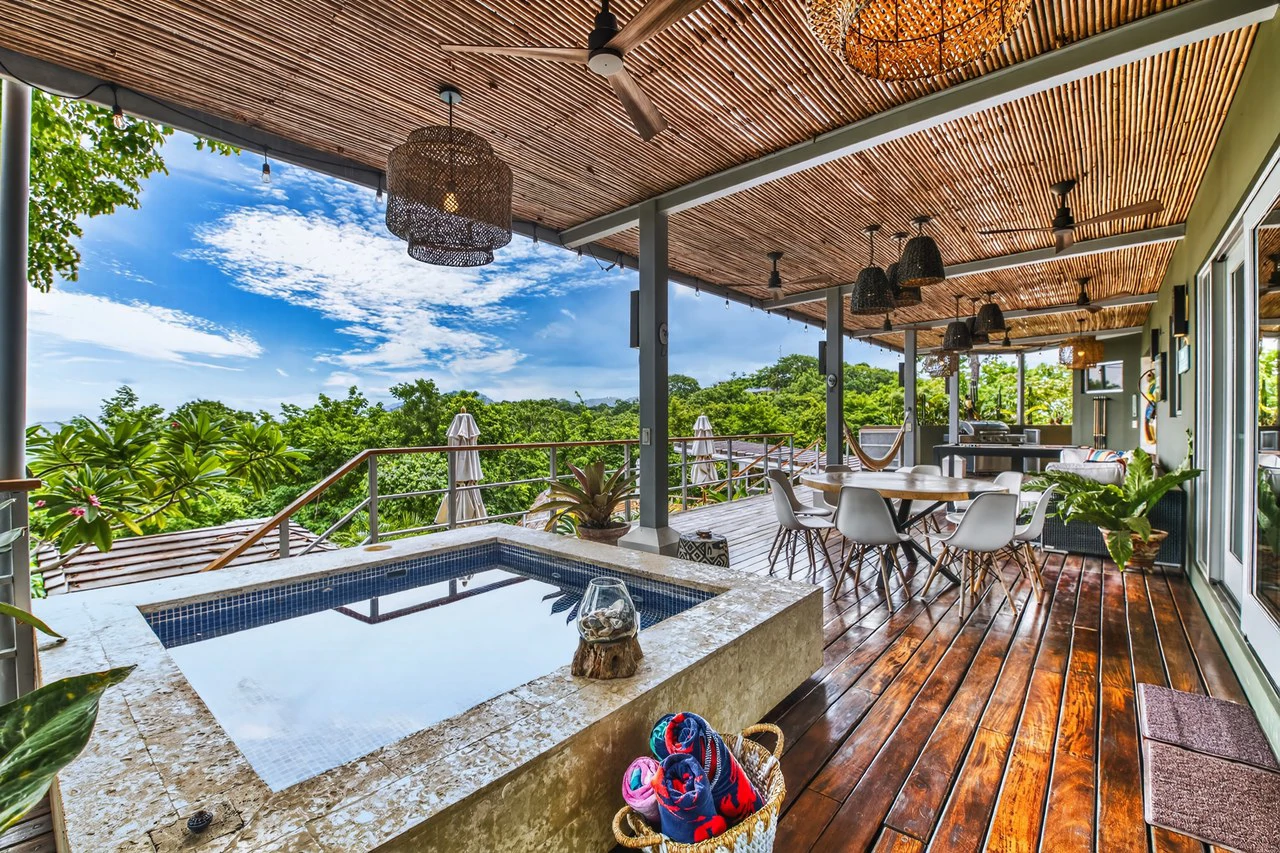 Casa Pochote: Artisan Luxury Villa in Tamarindo | Pool, Jacuzzi & Langosta Beach Club Membership Included - Gallery image 41