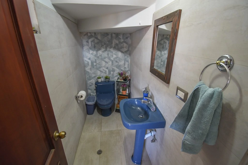 House For Sale in San Rafael - Gallery image 12