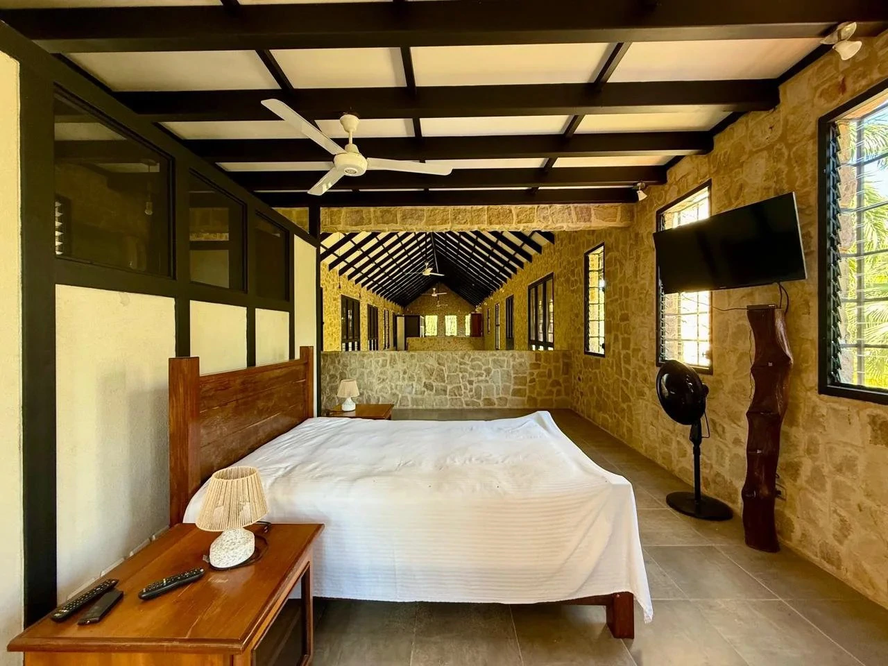 STONE CASTLE: $622,000 USD Your very own "Private Stone Castle" in Costa Rica's Blue Zone. - Gallery image 18