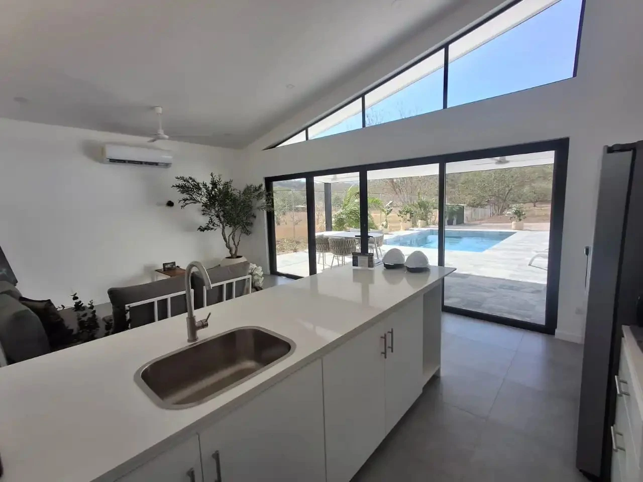 House For Sale in Playa Tamarindo - Gallery image 5