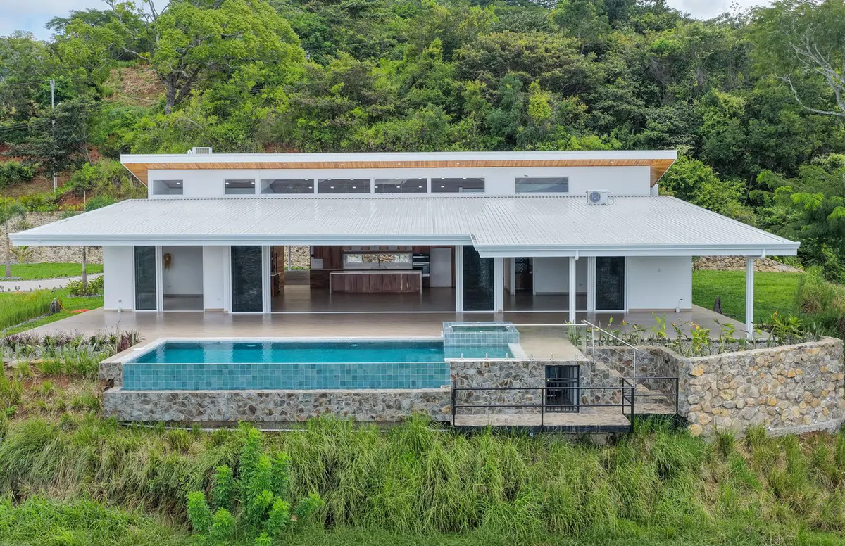 Brand-New Home for Sale in Vista Guácimo, Atenas | Infinity Pool | 180° Views
