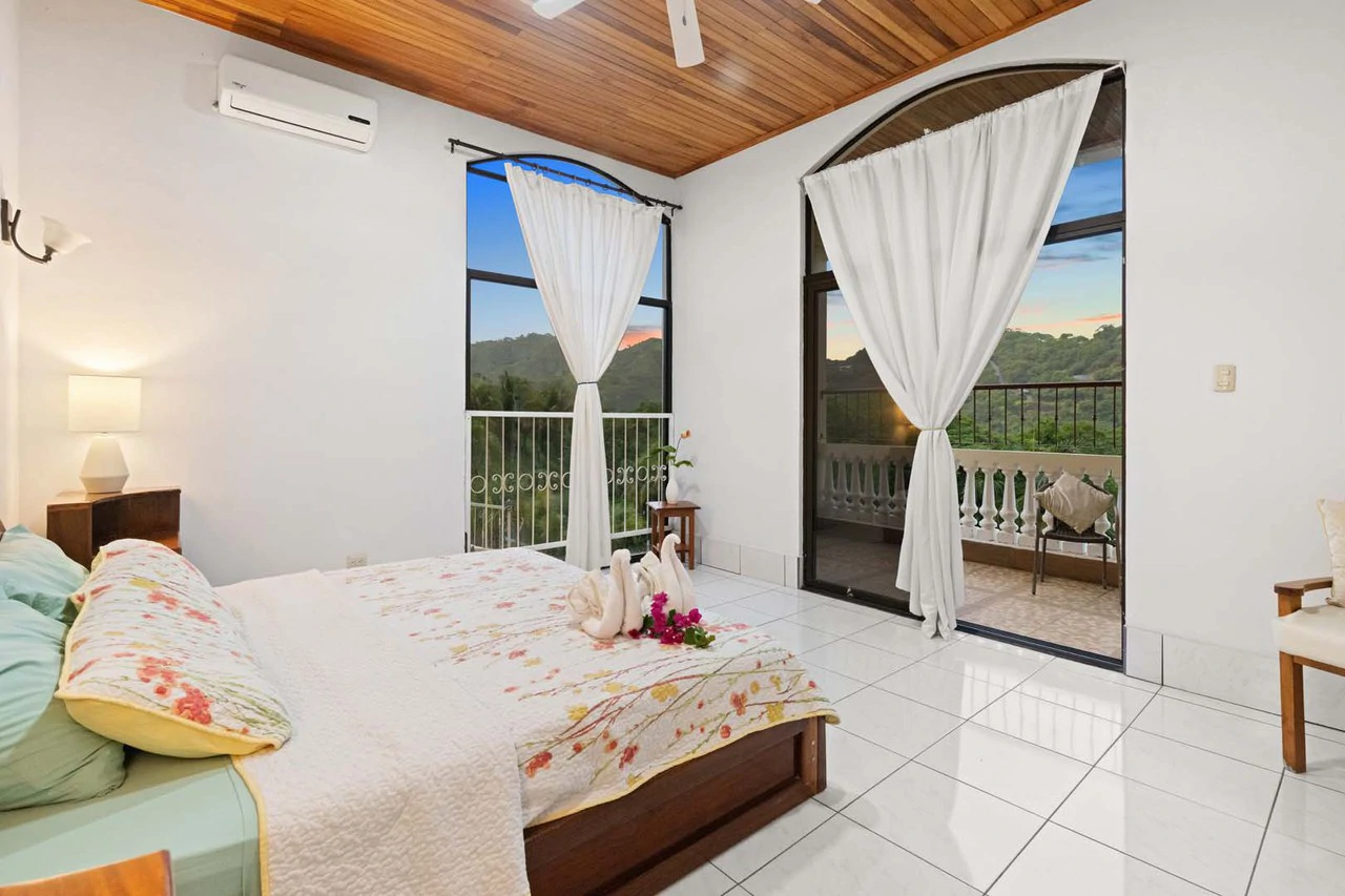 Casa Tranquila: Casa Tranquila 19 Bedroom Ocean View Homes - Gallery image 12